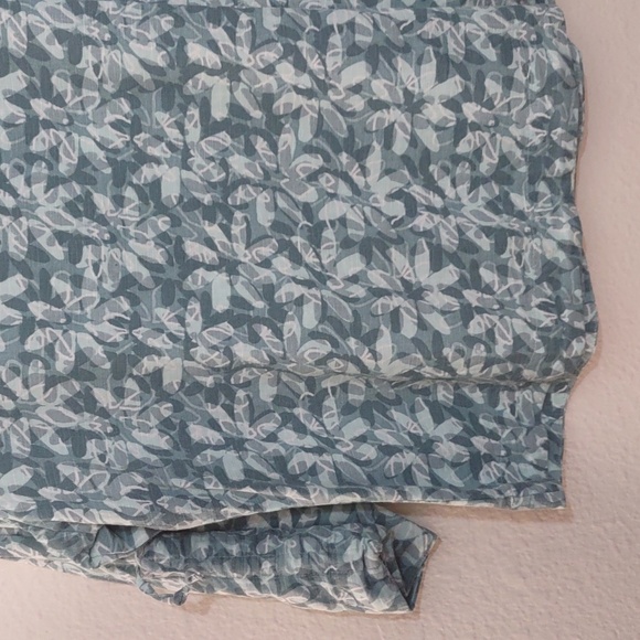 PRE OWNED WOOLRICH SHIRT SIZE M GREEN AND WHITE FLORAL PRINT - Picture 5 of 8